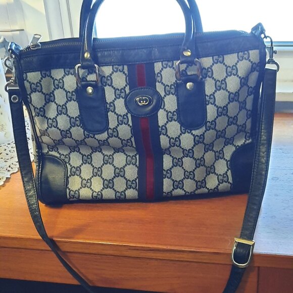 Authentic Vintage Gucci Bag - Picture 5 of 8